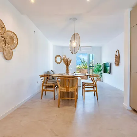 Live Del Mar Apartment *